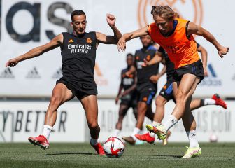 El Real Madrid se entrena en una sesión matinal de dos horas
