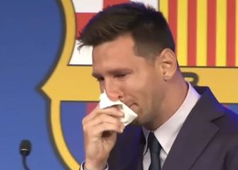 Messi rompe a llorar nada más subir al atril en rueda de prensa