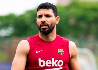 Barcelona confirm Agüero will be out for two months