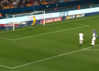 Los paradones de Keylor Navas ante el Troyes que cuestionan a Donnarumma