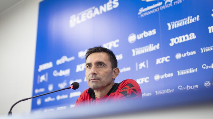 Garitano: “Esperamos cerrar a Borja Garcés y algún jugador más arriba”