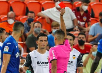 El Valencia-Getafe tuvo de todo: roja en el 1' y expulsión injusta a Cabaco