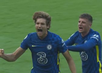 Marcos Alonso hace un 'Messi'