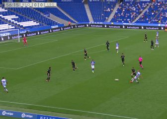 El golazo de la Real Sociedad B que hace tendencia merecida a Xabi Alonso