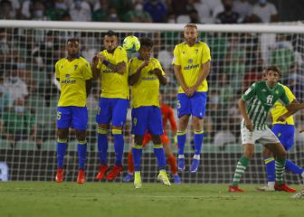 Aprobados y suspensos del Cádiz: Negredo da otro punto