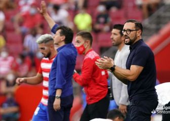 Bordalás no cierra la puerta a las ventas: 