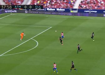 La tremenda falla del arquero de Elche que favoreció al Atleti
