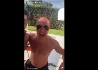 Reina se graba a sí mismo usando el filtro que te pone calvo en Instagram: risas aseguradas