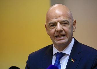 Infantino pide a la Premier y LaLiga ceder con el parón