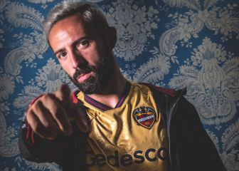 El 'Comandante' Morales da la bienvenida a Karrikaburu