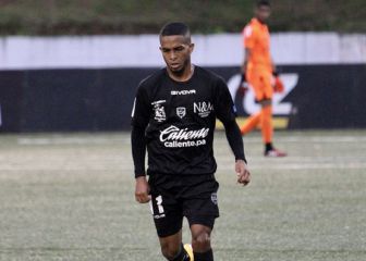 El Zaragoza se refuerza con el extremo panameño César Yanis