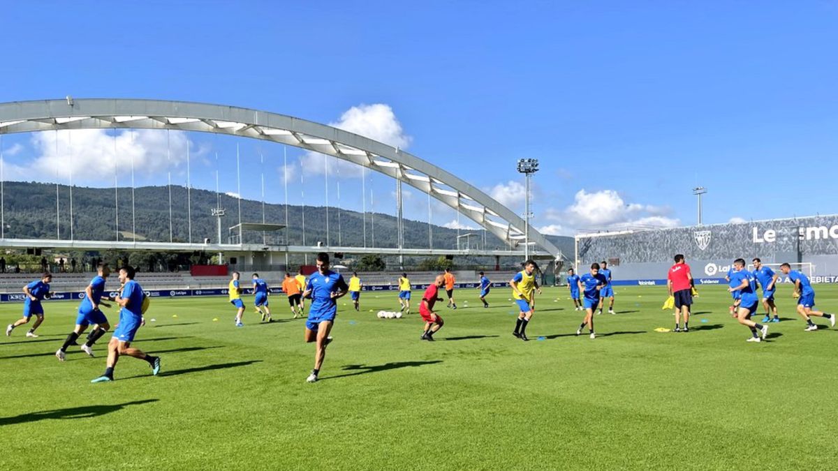 Lezama se viste de azul - Vimarsana News