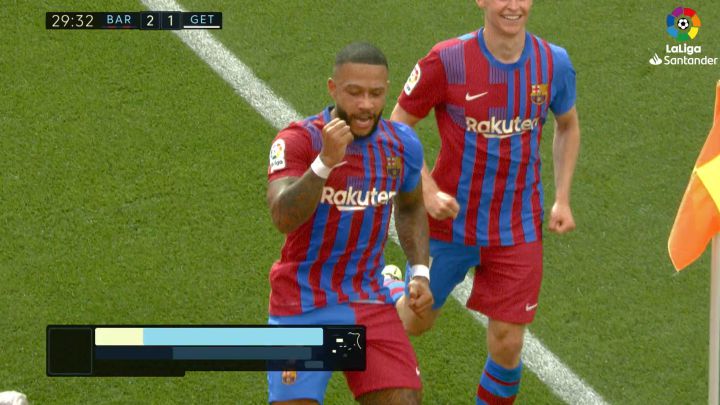 ¡Mamma mia qué futbolista! Golazo de Memphis para poner el Camp Nou a sus pies