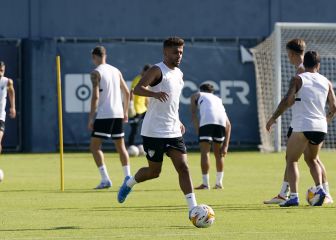 El Málaga aligera plantilla: rescinde a Benkhemassa