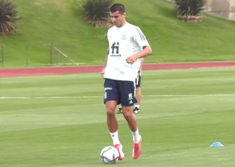 Risas y buen ambiente en la vuelta a los entrenamientos de España después de la Eurocopa