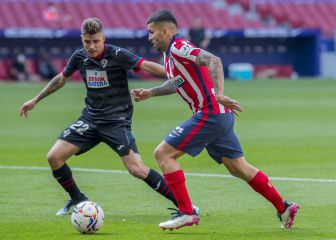 Pozo apuntala al Almería