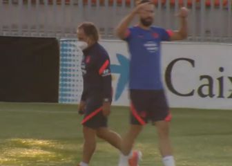 Intensidad y el 'Profe' Ortega en el último entrenamiento de la semana del Atleti