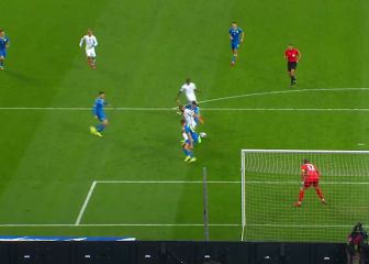 Benzema no puede ser suplente nunca y en Francia entendieron el porqué aquí