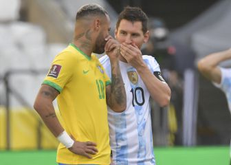 Las imágenes del desconcierto en el Brasil - Argentina