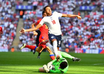Inglaterra se da un festín