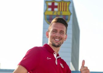 Luuk de Jong ya está en Barcelona