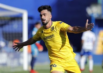 El Zaragoza remonta y consigue su primera victoria