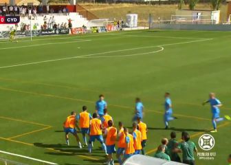 Minuto 3 de partido, pierdes 1-0 y no se te ocurre otra forma de empatar que con este golazo