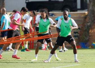 Los fichajes del Valencia entran en escena en Pamplona