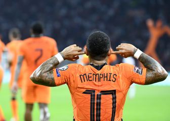 Memphis guía a Holanda hacia Qatar