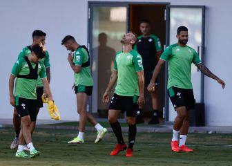 Canales y Willian José se unen
al grupo y miran al Granada