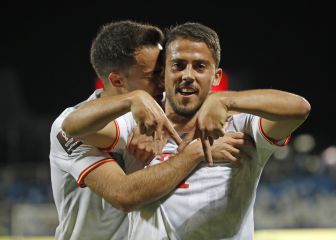 España gana dos veces