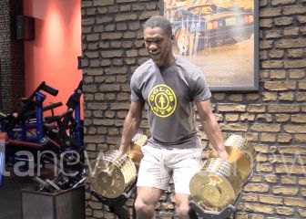 El estado físico brutal de Seedorf con 45 años