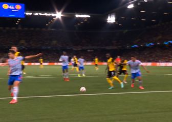 El error de bulto de Varane que se critica en Inglaterra