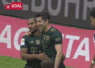 De Lewandowski destrozando la historia del fútbol a una patada indecente que no fue roja
