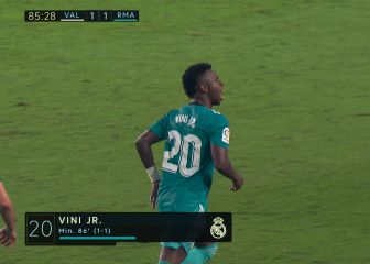 Está tocado por una varita mágica: vean cómo inició la remontada blanca Vinicius