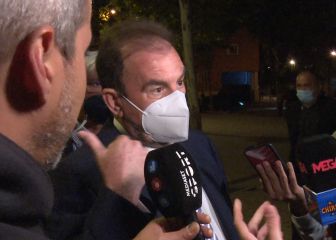 El enfado de Ángel Torres con la prensa por Míchel entre insultos de la afición a los periodistas