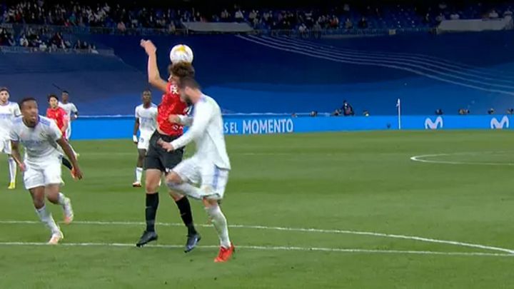 La polémica del Madrid-Mallorca: dos penaltis no pitados, gol anulado a Benzema...