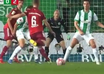 Kimmich y su clase para poner anotar un golazo