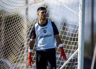 Pablo Cuñat se estrena en la convocatoria del primer equipo