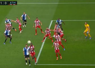 Simeone, indignado con lo de Savic en el gol del Alavés