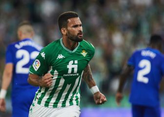 Willian José acorrala a Míchel