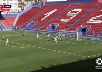 ¿La parada del año en la Primera RFEF? Vean lo que hizo el portero del Rayo Majadahonda...