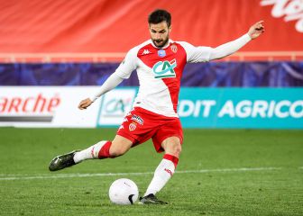 Cesc da pistas de su futuro