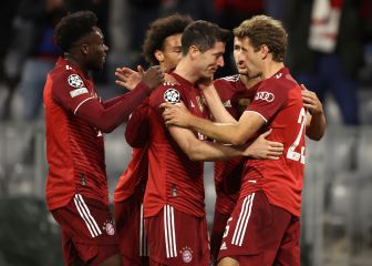 Lewandowski y el Bayern son insaciables y golean al Dinamo