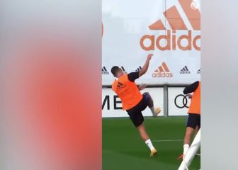 El compañero del Madrid que manda al suelo a Hazard tras su golazo