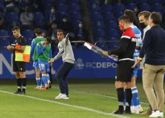 Los cambios del Deportivo se hacen esperar: la mitad se producen más allá del 80'