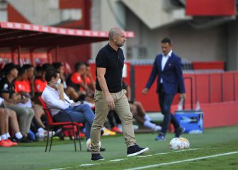 El Levante destituye a Paco López