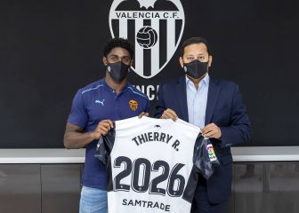 El Valencia anuncia la renovación de Thierry Rendall hasta 2026