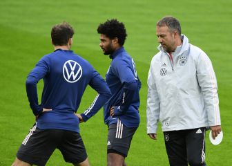 Rumanía reta a la nueva Mannschaft de Flick