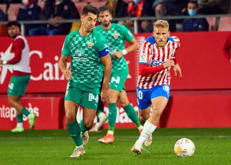 Los capitanes renuevan un año